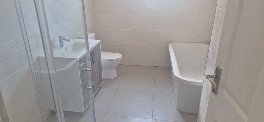 4 Bedroom Property for Sale in Wild Olive Estate Free State